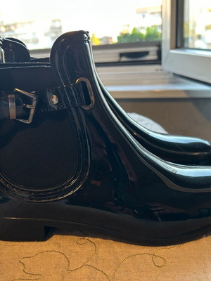 Black rubber Chelsea rain boots, size 40