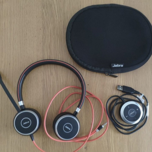 Jabra Evolve 40 like new, set of 2 with pocket