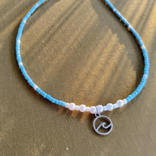 Handmade necklace with pearls, blue and white