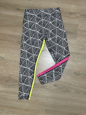 Puma leggings white and black size M