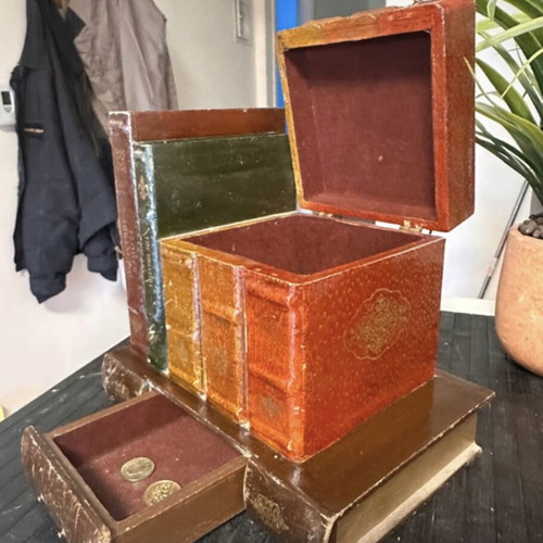 Vintage decorative bookend with hidden storage used
