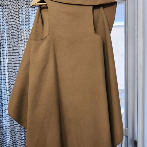 A-Style long vest like new, beige alpha line