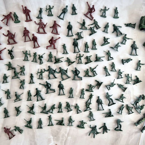 Greek Toy Soldiers used, set of 120 with two vehicles and a bomb
