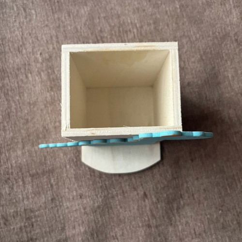 Dinosaur pencil holder like new, wooden