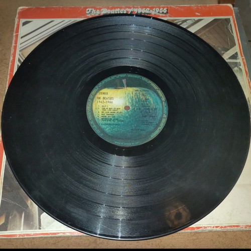 The Beatles 1962-1966 vinyl records used, set of 2