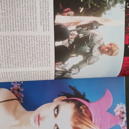 Max Milano Italy 2000 magazine used with Milla Jovovich
