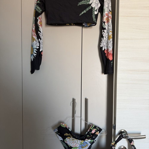 Maaji Reversible Bikini Set with Backpack size M like new