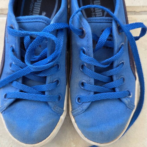 Puma sneakers blue size 28 used for boys