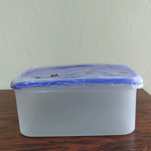 Tupperware storage container new 4.3L 28x17