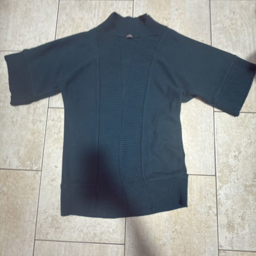 Knit used green sweater