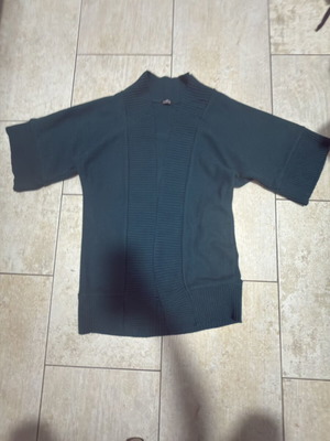 Knit used green sweater