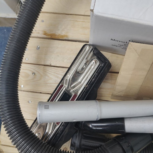 Electrolux Vacuum Cleaner 1987 like new