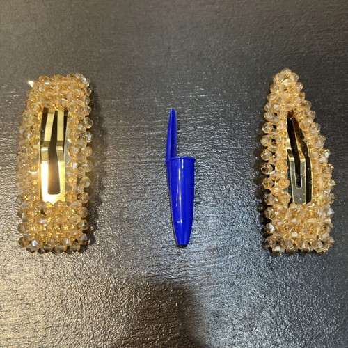 Hair clip set with golden crystals, like new