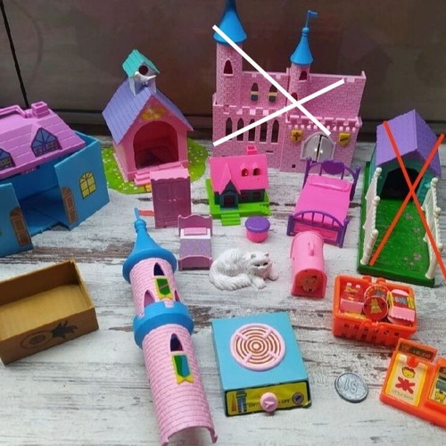 Doll houses and accessories used, pack
