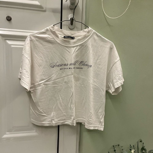 Zara women's T-shirt white size S like new