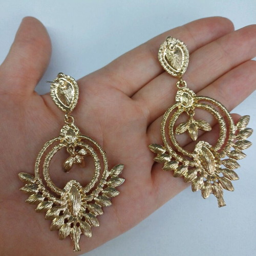Evening earrings