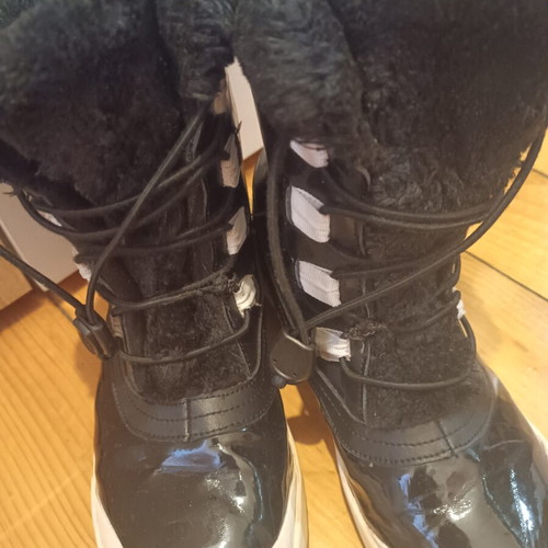 Merrell boots for girls like new, size 35, black