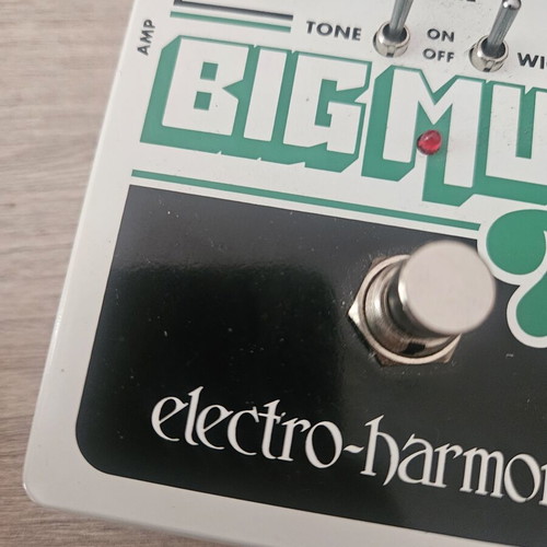 Electro Harmonix Big Muff Pi guitar pedal