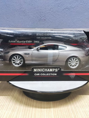 Minichamps Aston Martin DB9 2004 metal model 1:18 new