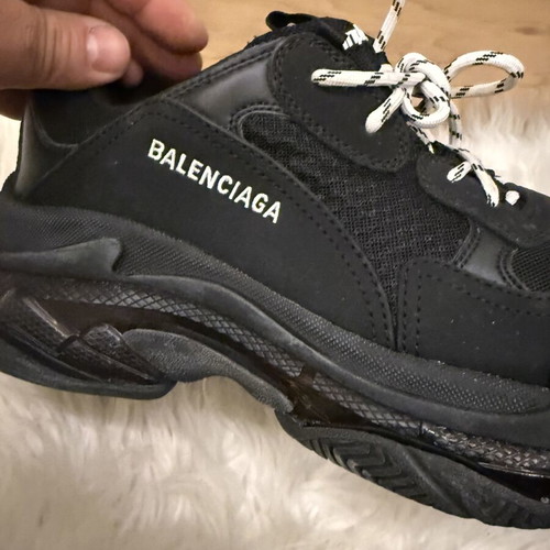 Balenciaga Triple S sneakers almost new, size 44, black