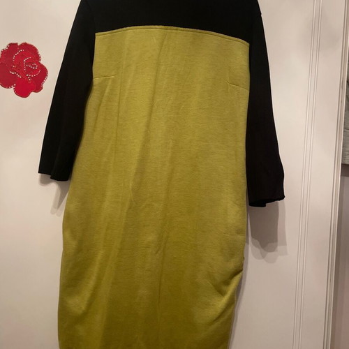 Benetton dress size L black and green like new