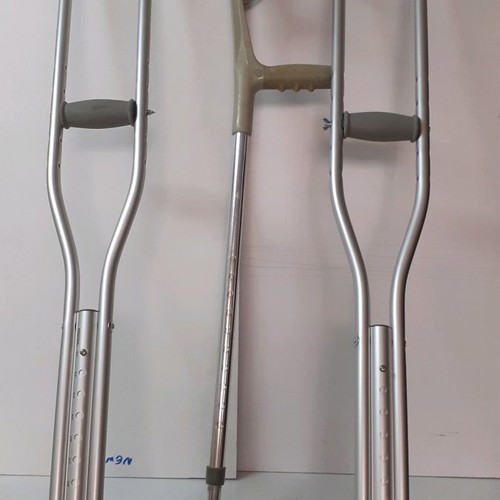 Crutches used in excellent condition
