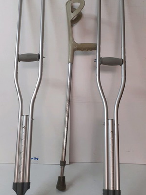 Crutches used in excellent condition