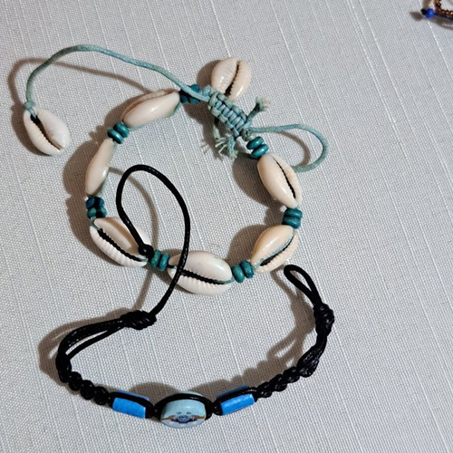 Bracelet set of 2 with shells