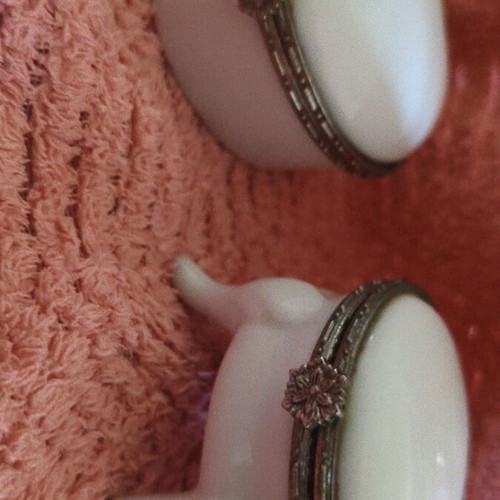 Vintage Limoges porcelain mini jewelry boxes set of 2, like new
