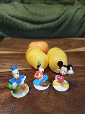 Kinder figures Mickey, Goofy, Donald like new, pack