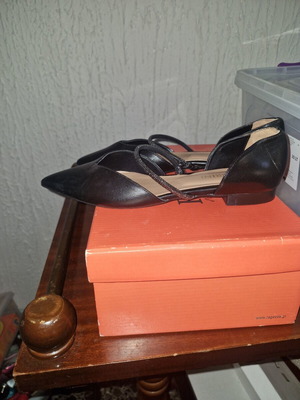 Labrini black ballerinas like new with rhinestone details, size 37