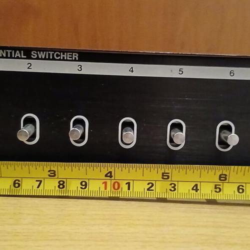 CCTV 8-channel sequential switcher