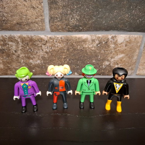 DC Villains Playmobil Kinder Surprise καινούργιο, σετ 4 φιγούρες