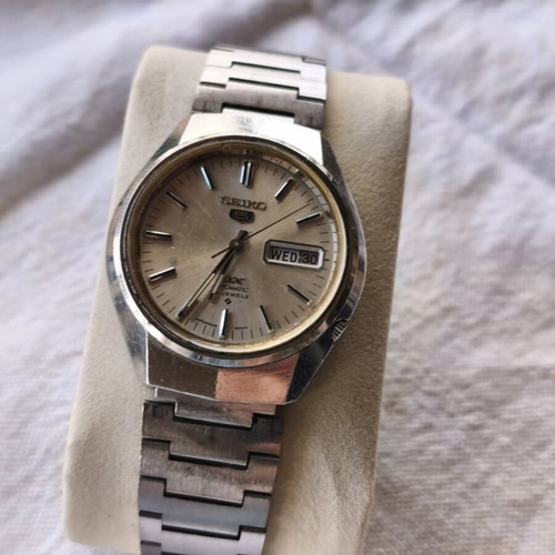 Seiko wristwatch like new, men's