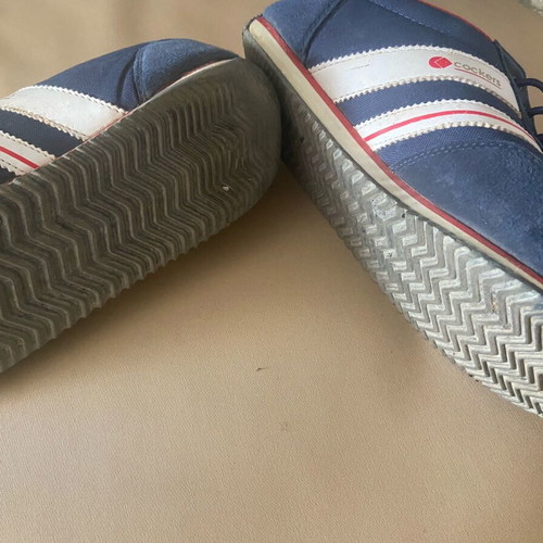 Cockers athletic shoes used, blue and red, size 45
