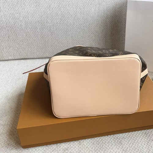 Louis Vuitton Noé Monogram Canvas shoulder bag like new, beige and brown