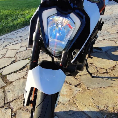 KTM Duke 250cc like new, 19500 km, petrol, white
