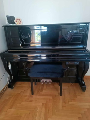 Young Chang όρθιο ακουστικό πιάνο με Silent System MP9600 και σκαμπό