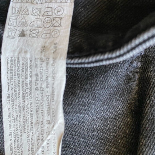 Pull & Bear men's slim black faded bermuda shorts like new with rips