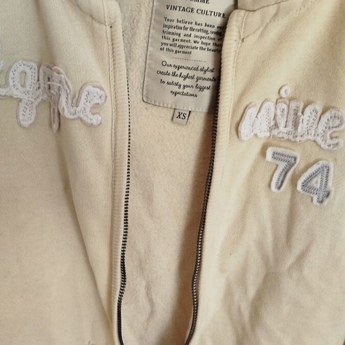 Women's sweatshirt used, size XS, yellow
