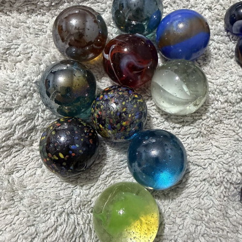 Glass marbles collection used, 83 pieces assorted colors and sizes