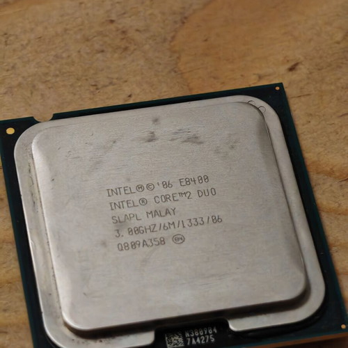 Intel Core 2 Duo E8400 processor 3GHz