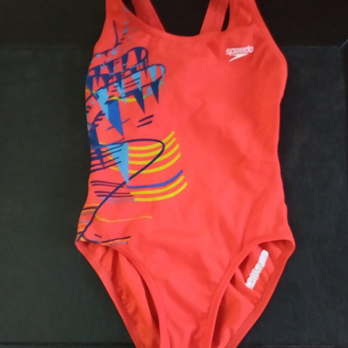 Children's swimsuit size 6 years like new
