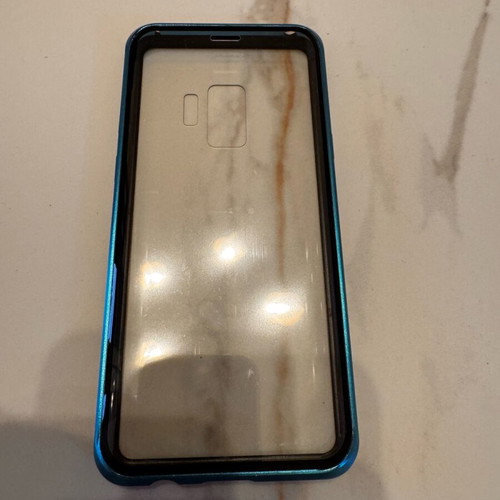 Samsung Galaxy S9 cases used, set of 2 with magnetic lock
