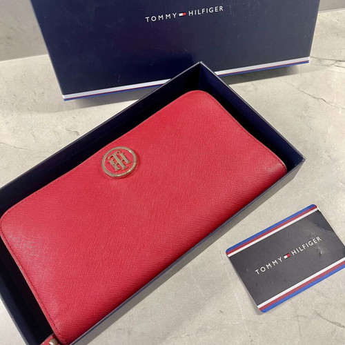 Tommy Hilfiger red faux leather wallet like new