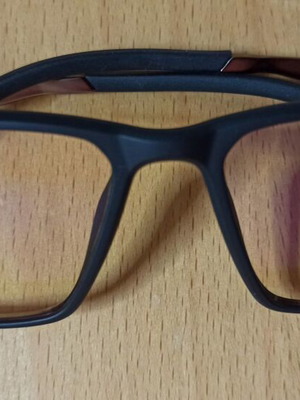 Computer screen protection glasses like new, Italian design