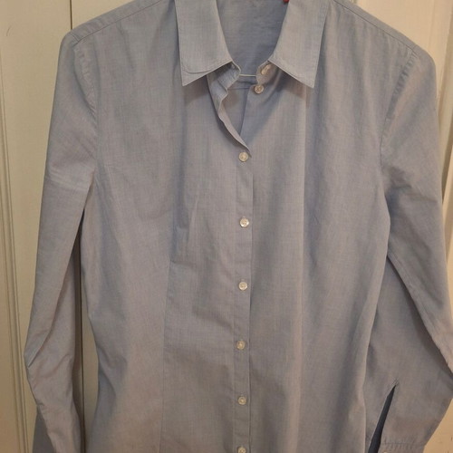 Hugo Boss blue shirt like new, small