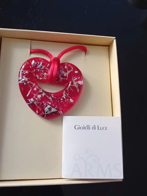 Murano crystal pendant new, red, 4cm x 4.5cm