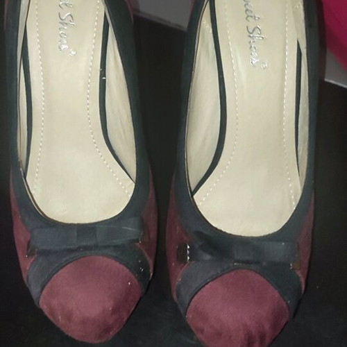 High Heel Suede Pumps Size 40 Bordeaux Black Like New