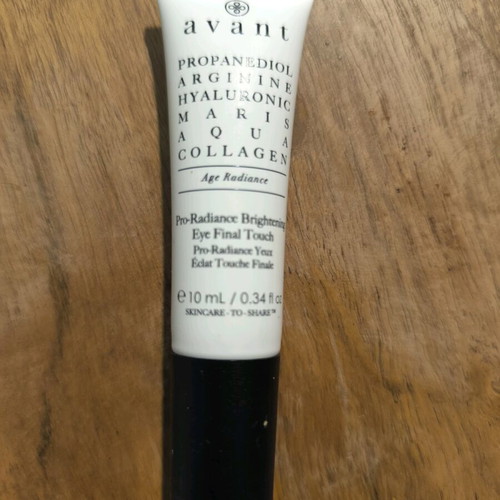 Avant eye cream new with hyaluronic and collagen